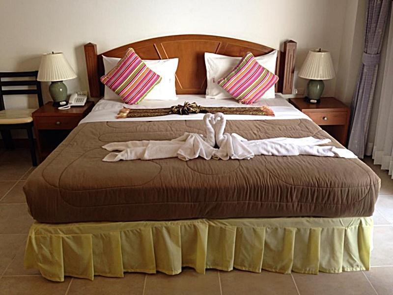 Mt Hotel Patong Phuket Exterior photo